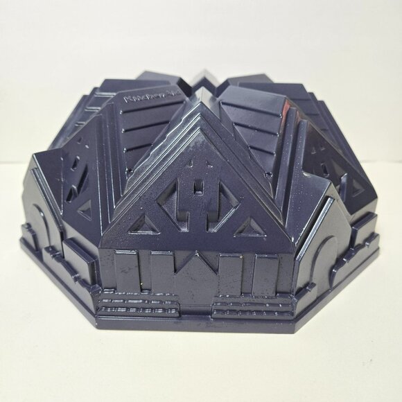 KITCHEN AID Tudor Cathedral Church House Bundt Cake Pan Mold Cast Aluminum - Picture 3 of 8
